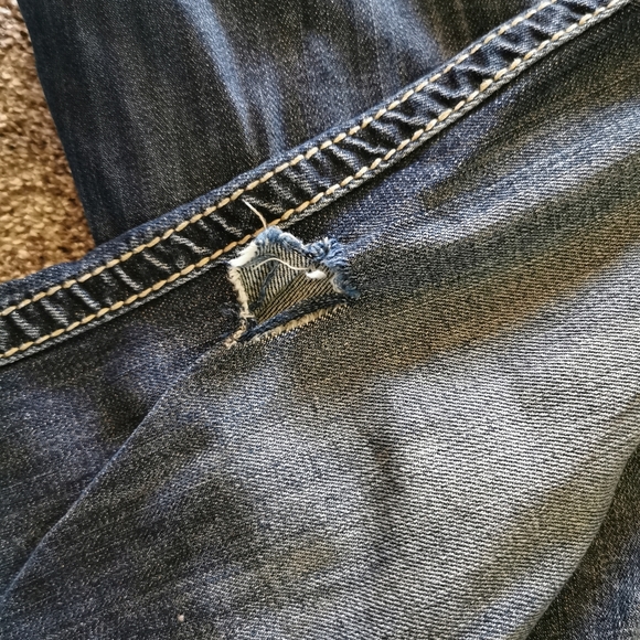 Silver McKenzie Capri - Picture 2 of 2